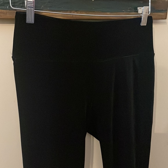 White House Black Market Velvet Instantly Slimming Leggings Size Small - Picture 7 of 16